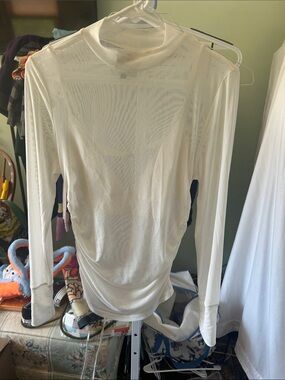 Farm rio Long-Sleeve Mock Neck Top